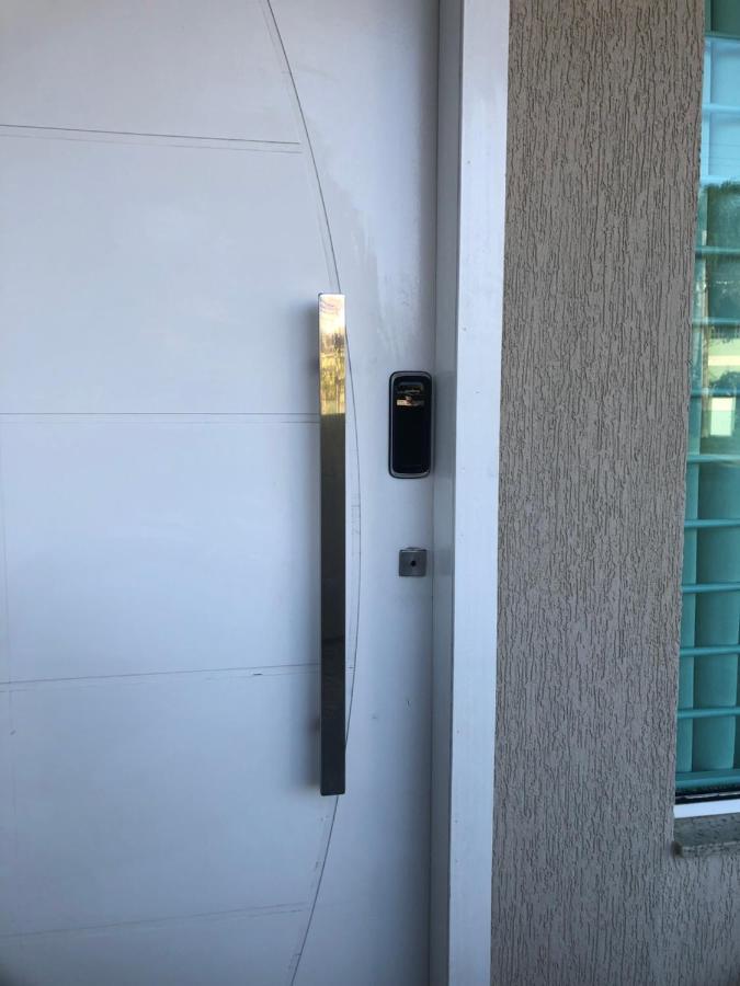 Casa para locação em Bombinhas Exterior foto