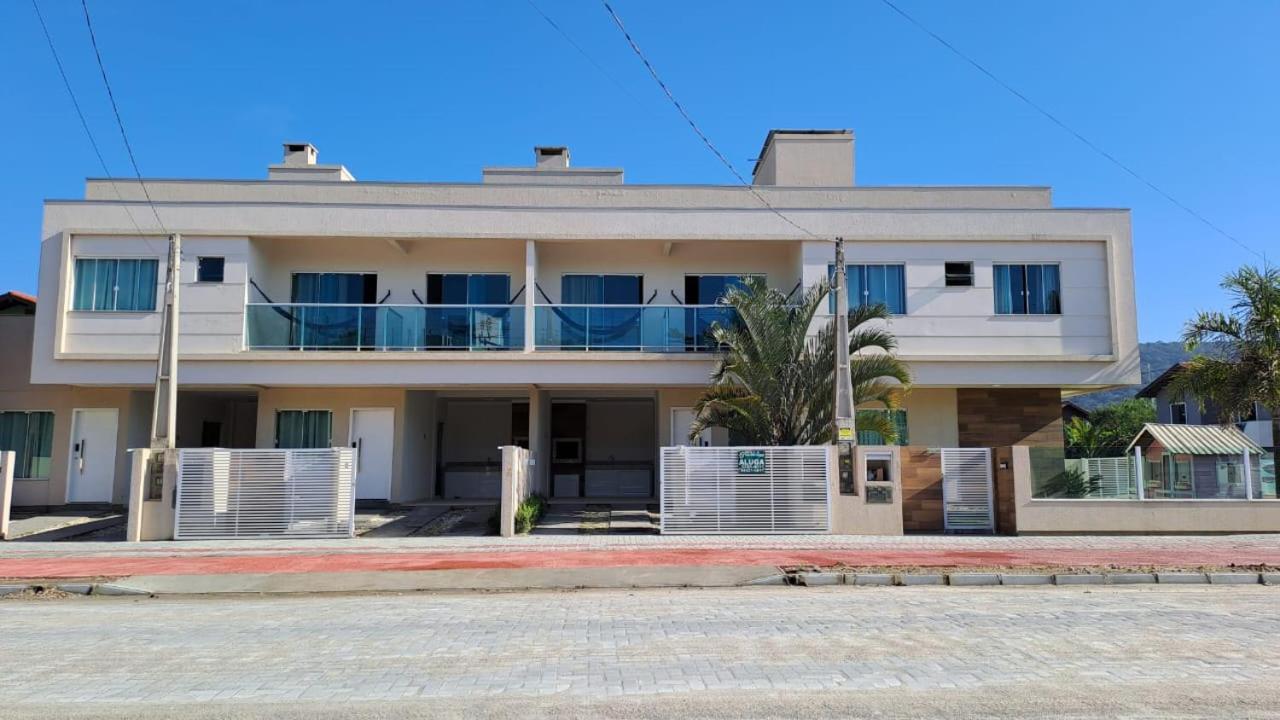 Casa para locação em Bombinhas Exterior foto