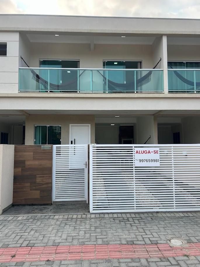Casa para locação em Bombinhas Exterior foto